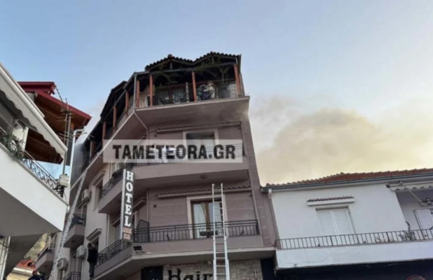 Φωτιά σε ξενοδοχείο στην Καλαμπάκα: Νεκρός ο άνδρας που πήδηξε από το μπαλκόνι