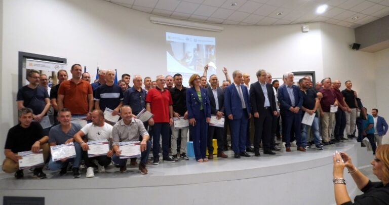 Το Πανεπιστήμιο Δυτικής Μακεδονίας συνδέει τις δεξιότητες με την αγορά εργασίας πιστοποιητικά κατάρτισης σε 100 επαγγελματίες για εγκαταστάσεις φυσικού αερίου